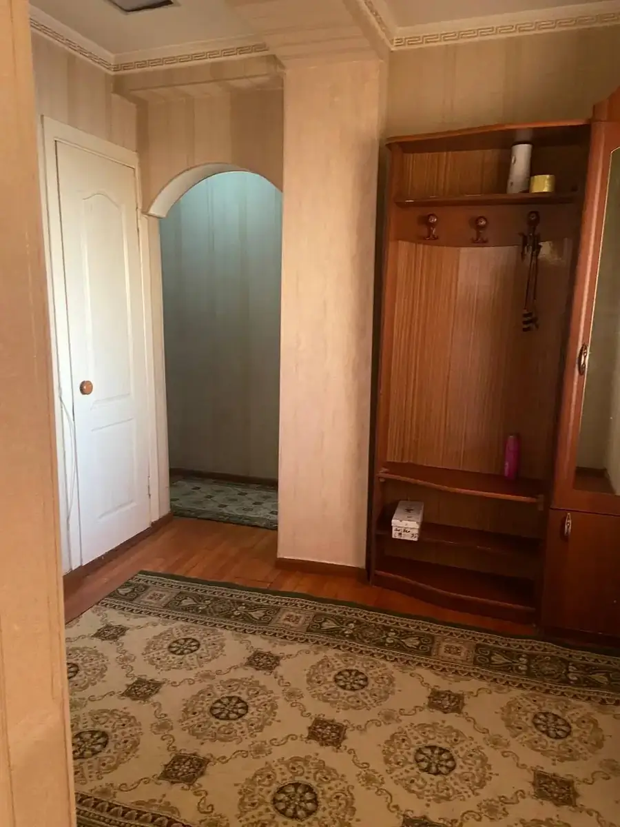 Продается 3-комнатная квартира − 81 м²