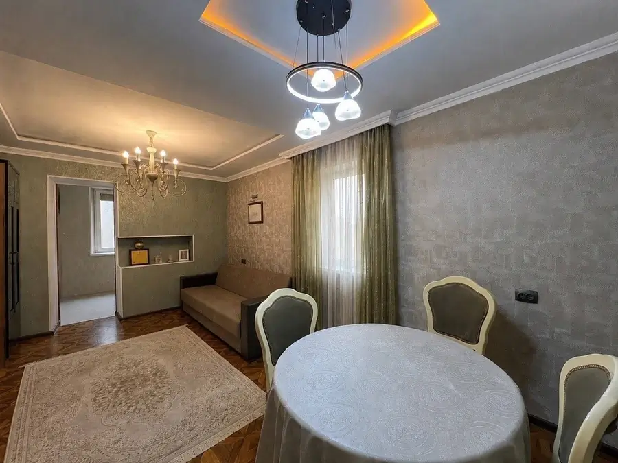 1 xonali kvartira sotiladi − 45 m²