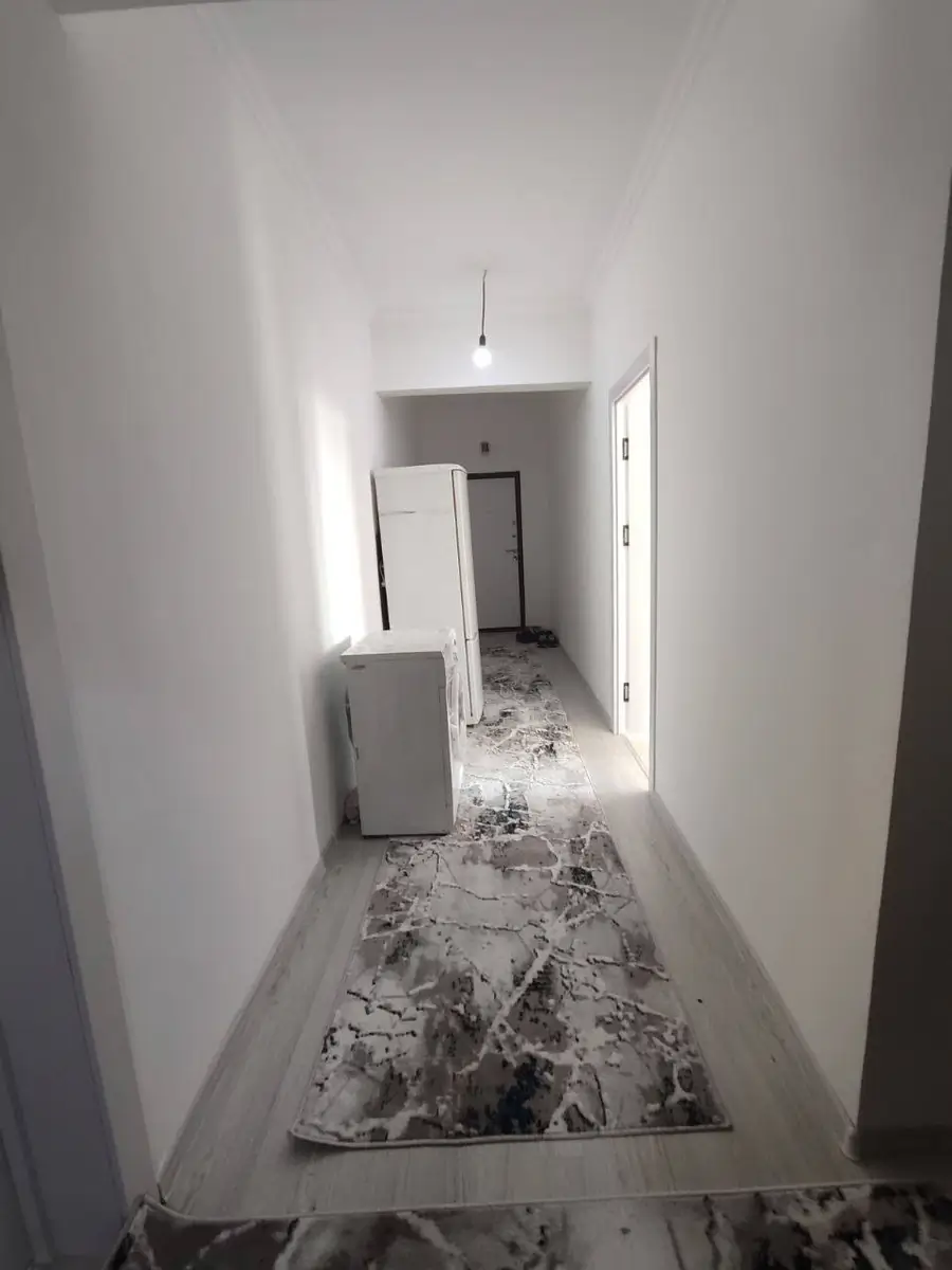 Продается 2-комнатная квартира − 64 м²