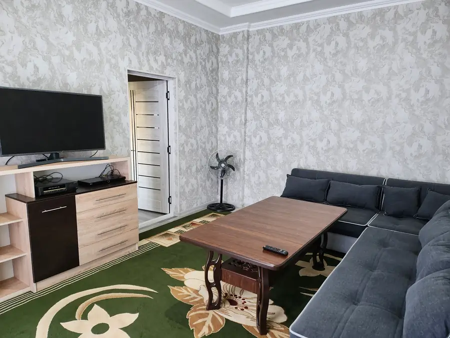 Продается 2-комнатная квартира − 75 м²