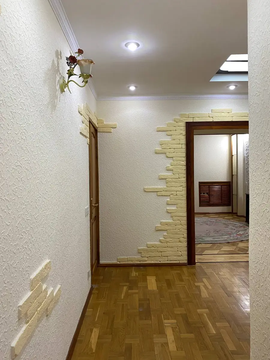 Ijaraga ofis − 77 m²