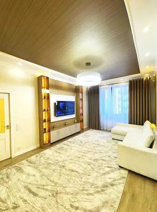 Продается 4-комнатная квартира − 113 м²