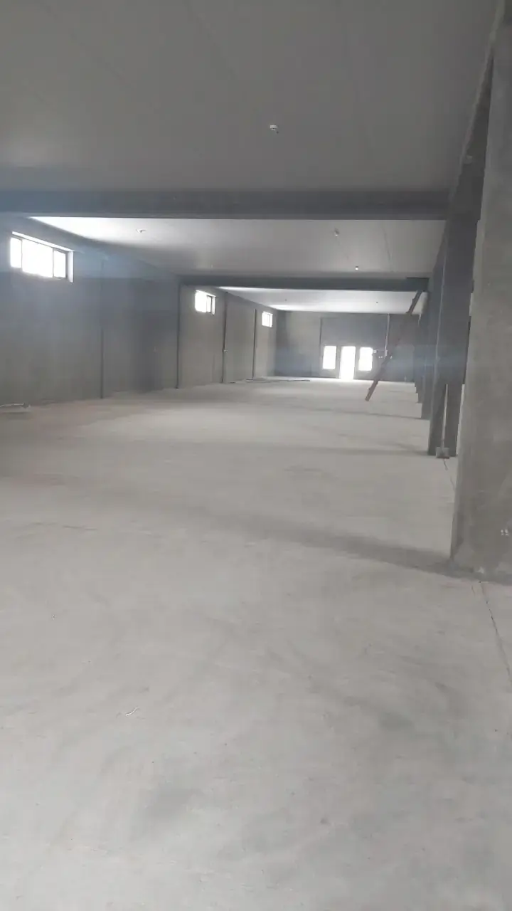 Сдается склад − 1000 м²