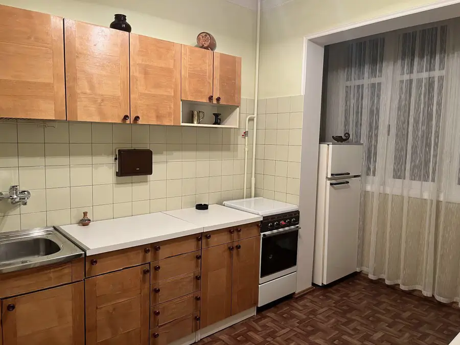 Продается 2-комнатная квартира − 64 м²