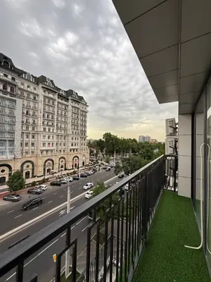 3 xonali kvartira sotiladi − 70 m²