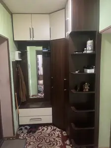 3 xonali kvartira sotiladi − 71 m²