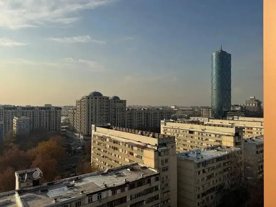 2 xonali kvartira sotiladi − 43 m²