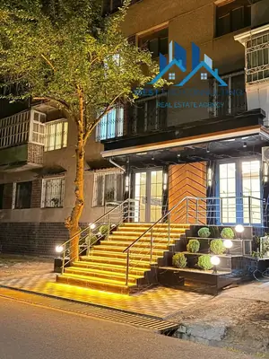 Ofis − 100 m², 1/4 qavat