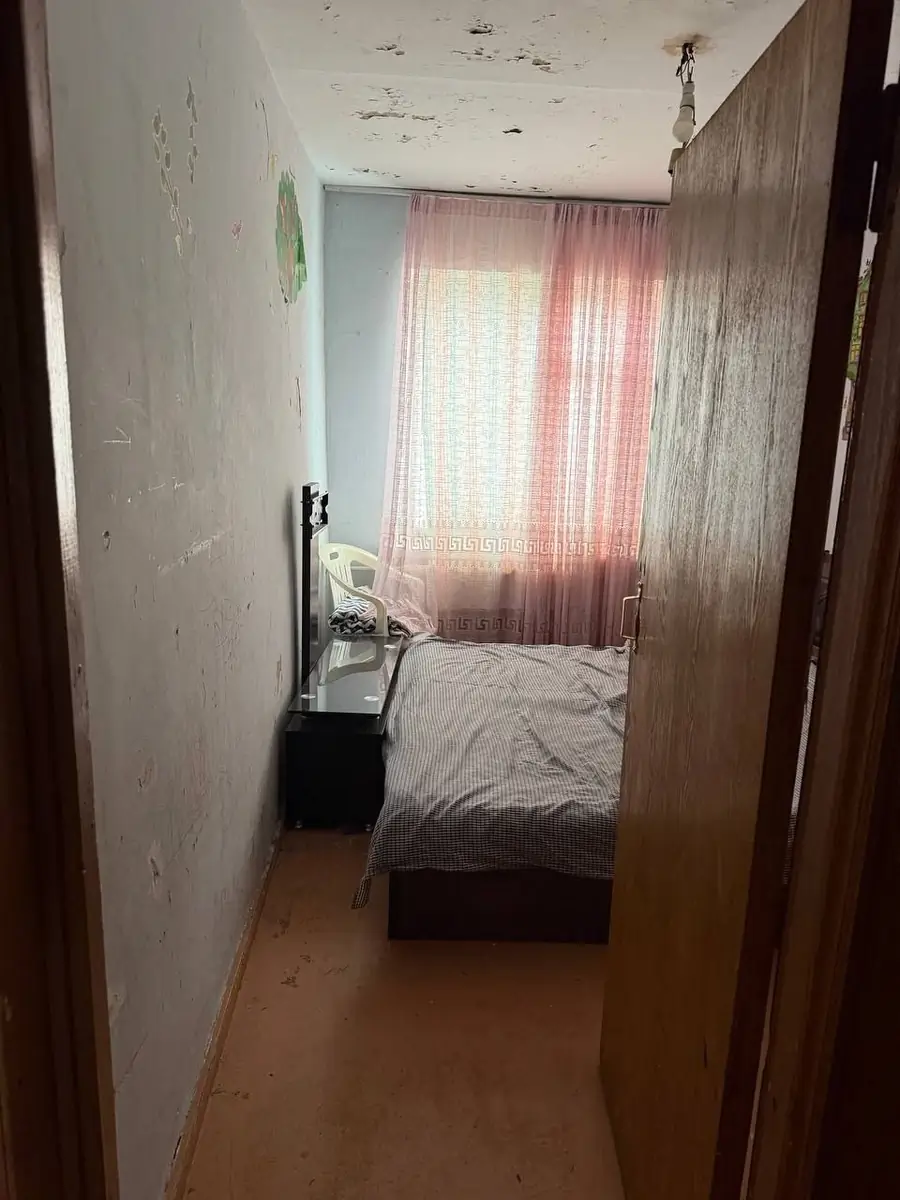 3 xonali kvartira sotiladi − 67 m²