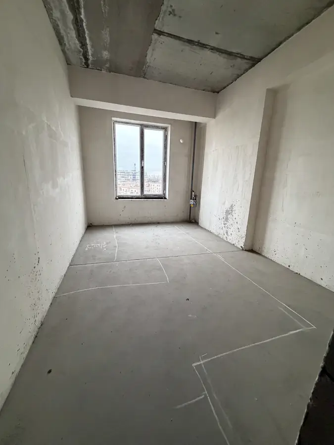 3 xonali kvartira sotiladi − 112 m²