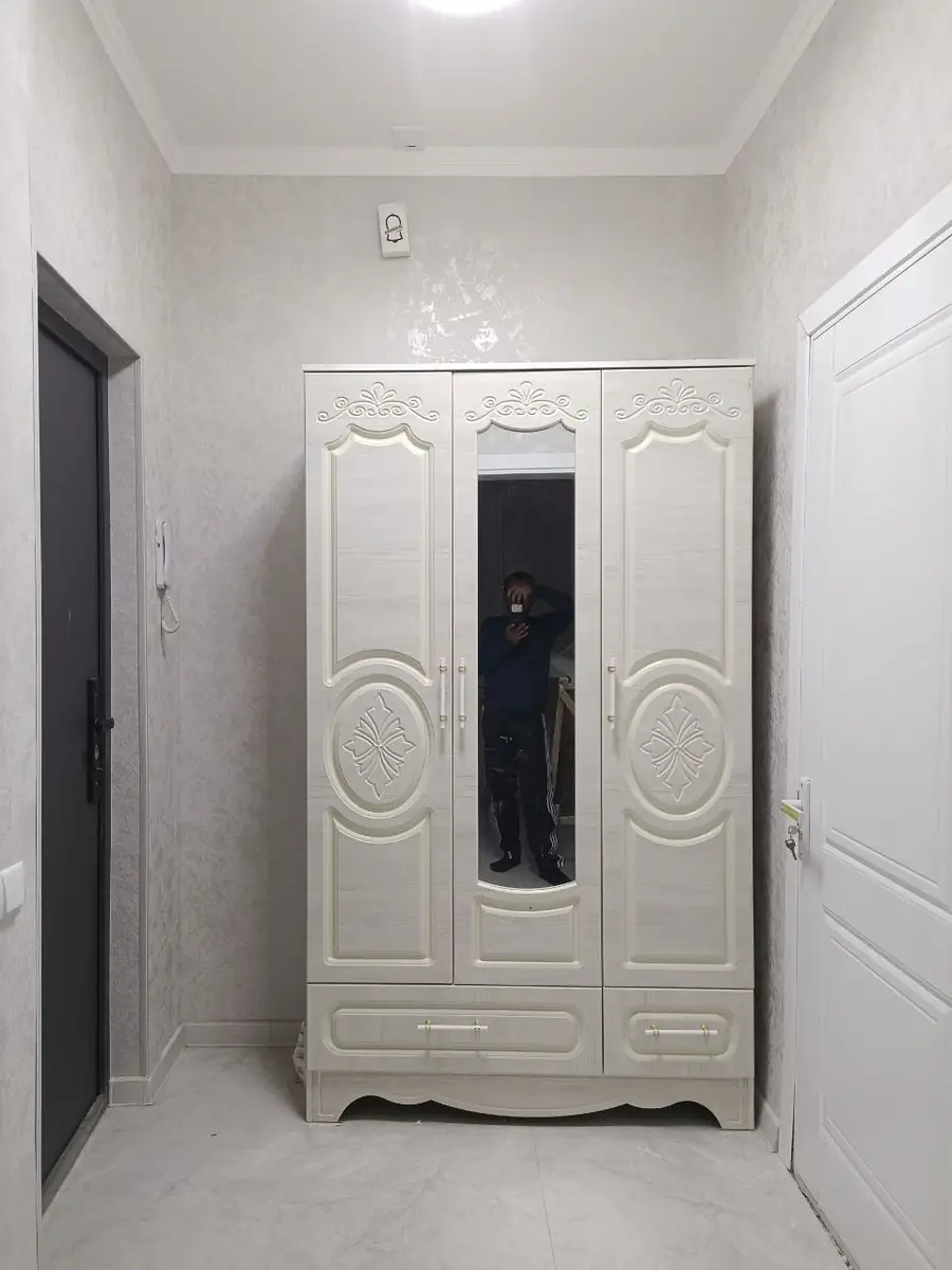 1 xonali kvartira sotiladi − 46 m²