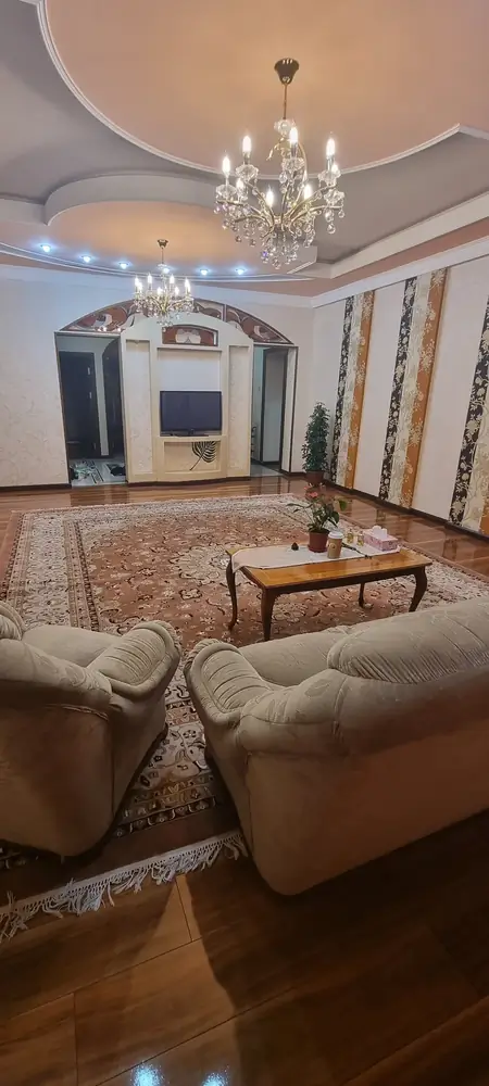 3-комнатная квартира − 124 м², 3/8 этаж