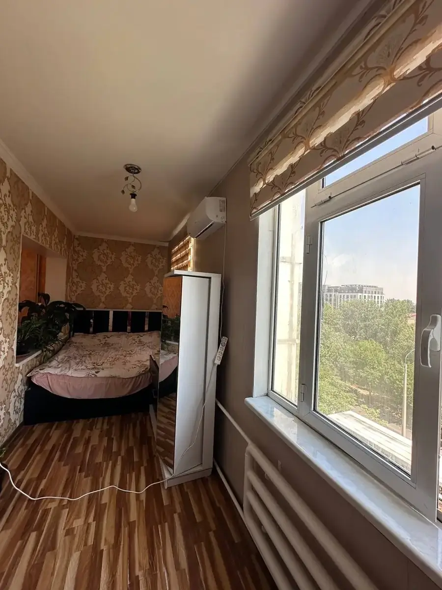 3 xonali kvartira sotiladi − 86 m²