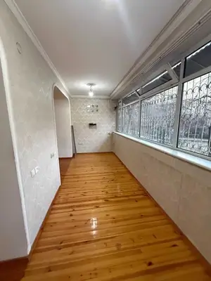 3 xonali kvartira sotiladi − 83 m²
