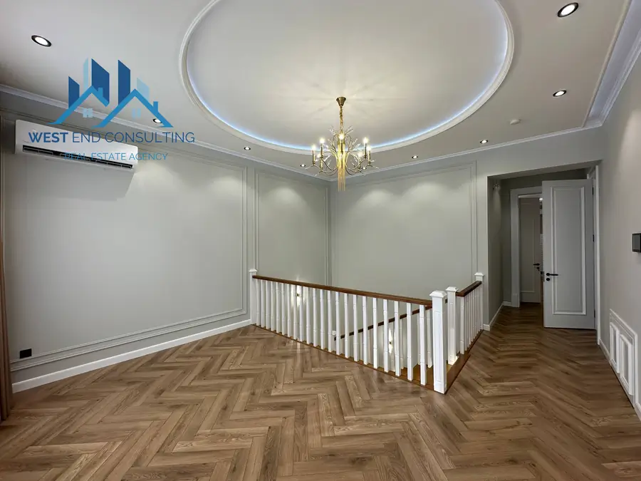 Ijaraga 3 qavatli uy − 350 m²