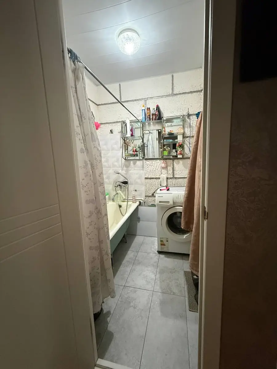 Сдается 2-комнатная квартира − 58 м²