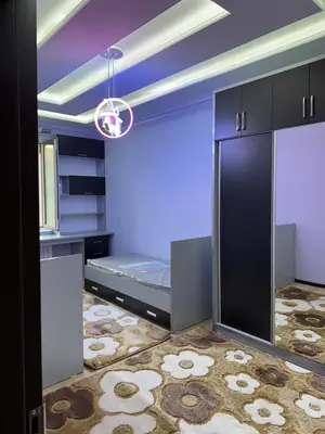 Сдается 3-комнатная квартира − 98.5 м²