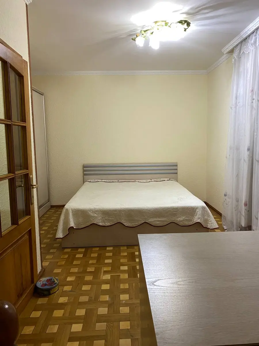 Ijaraga ofis − 77 m²