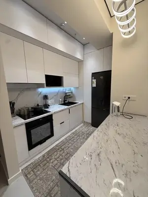 Сдается 2-комнатная квартира − 72 м²