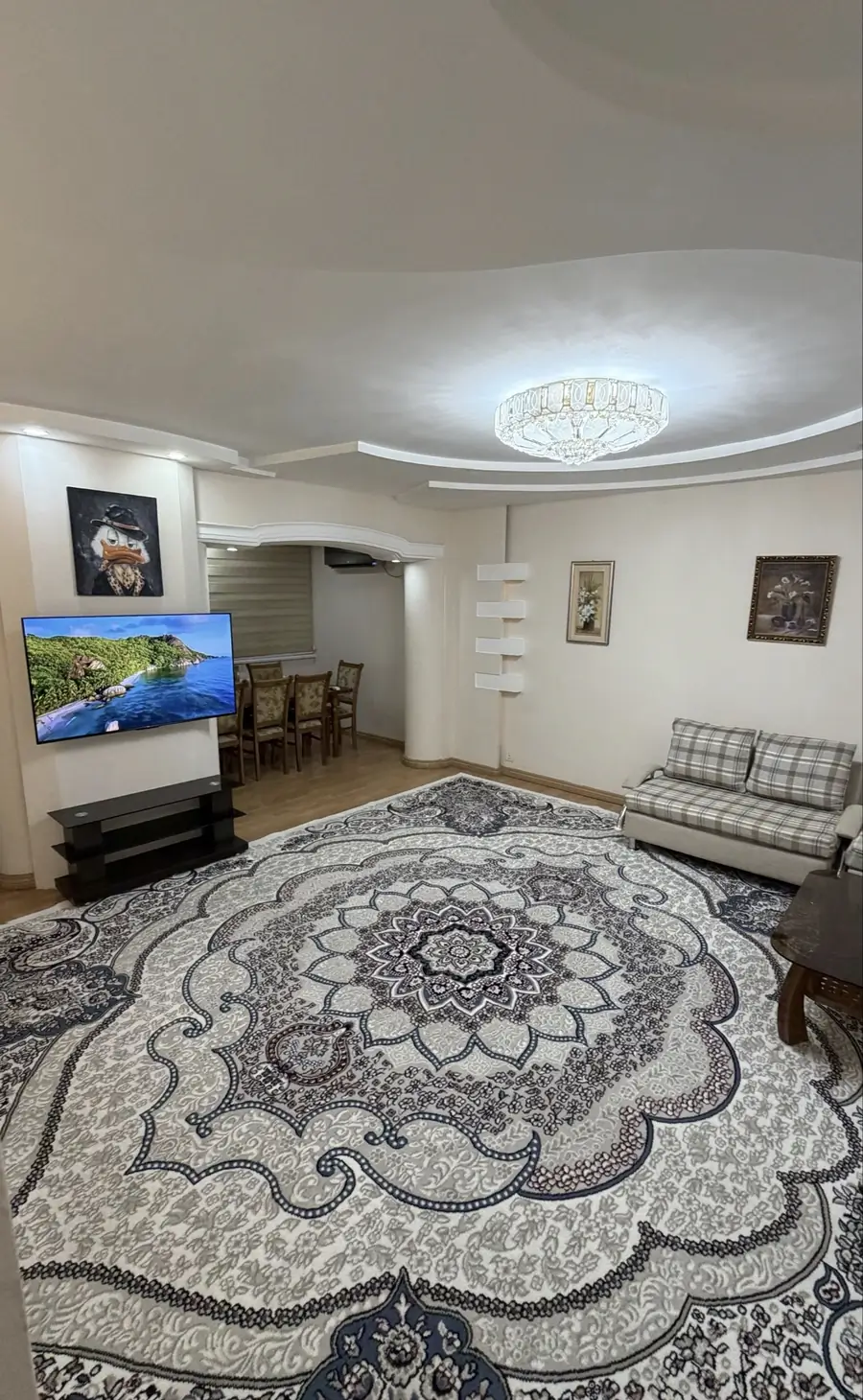 Сдается 3-комнатная квартира − 78 м²