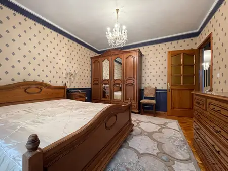 4-комнатная квартира − 150 м², 4/5 этаж