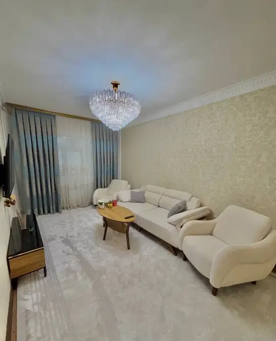 Продается 3-комнатная квартира − 72 м²
