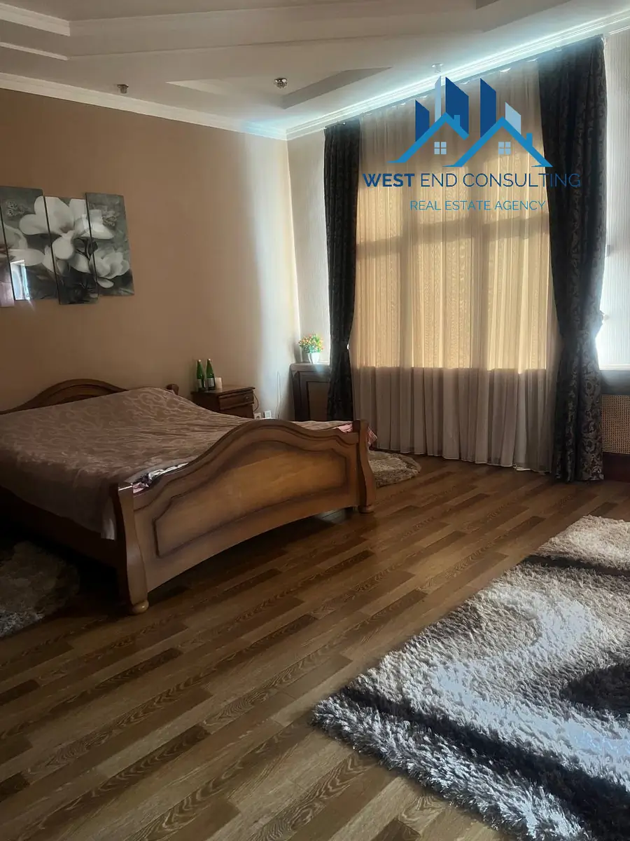 Ijaraga 3 qavatli uy − 420 m²