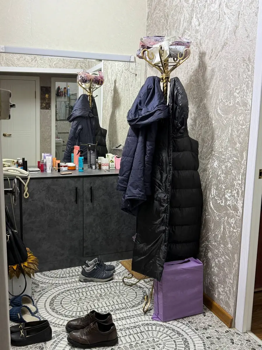 Сдается 2-комнатная квартира − 58 м²