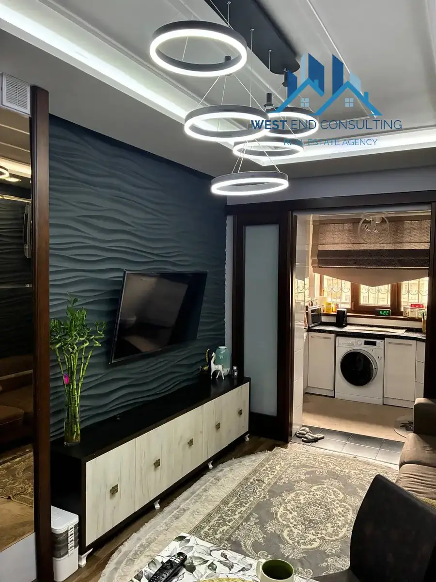 4 xonali kvartira sotiladi − 170 m²