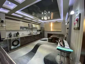 Продается 3-комнатная квартира − 111 м²