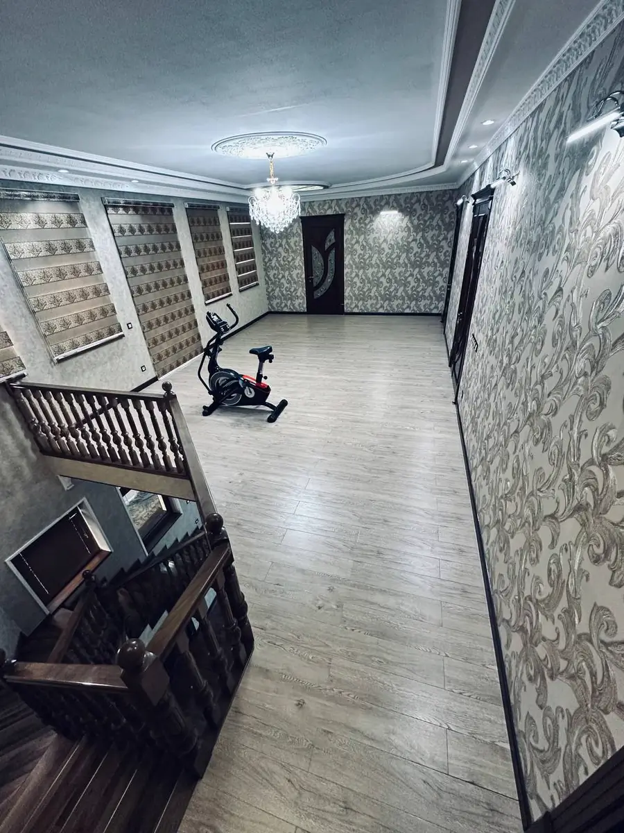 2 qavatli uy sotiladi − 500 m²