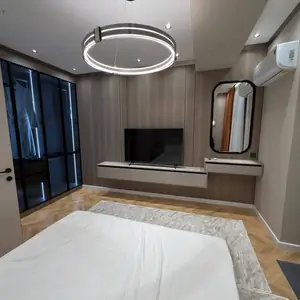 2 xonali kvartira sotiladi − 72 m²