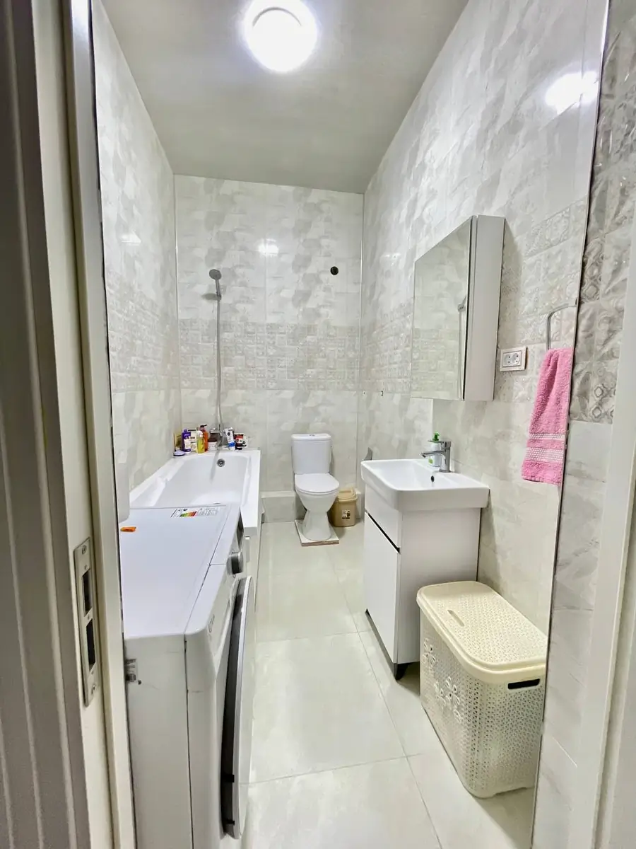 Продается 2-этажный дом − 300 м²