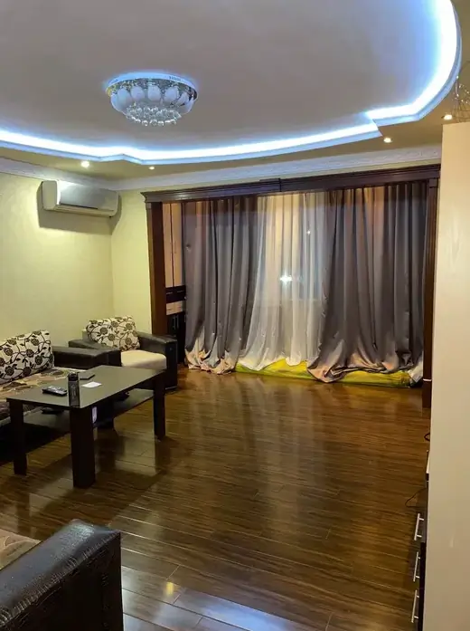 3 xonali kvartira sotiladi − 75 m²