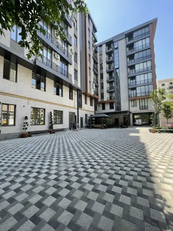 2-комнатная квартира − 57 м², 8/8 этаж