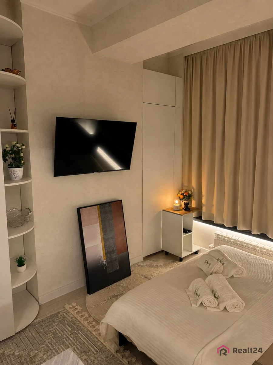 Посуточно 1-комнатная квартира − 40 м²