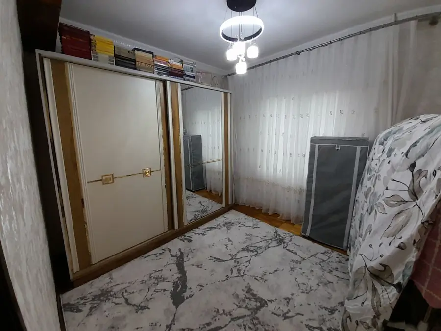 Продается 4-комнатная квартира − 96 м²