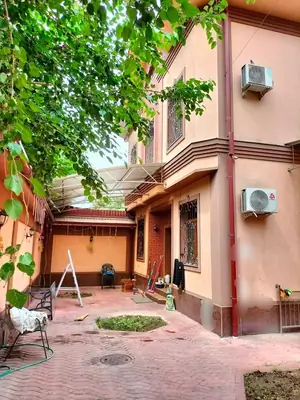 2 qavatli uy sotiladi − 160 m²
