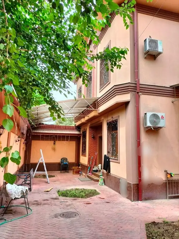 2 qavatli uy − 160 m², 3.3 sot. 