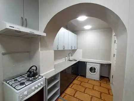 3-комнатная квартира − 65 м², 2/4 этаж