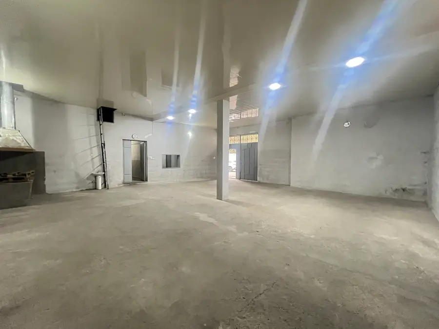 Ijaraga ombor − 1007 m²