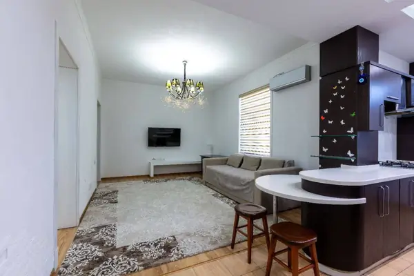 Ijaraga 3 xonali kvartira − 72 m²