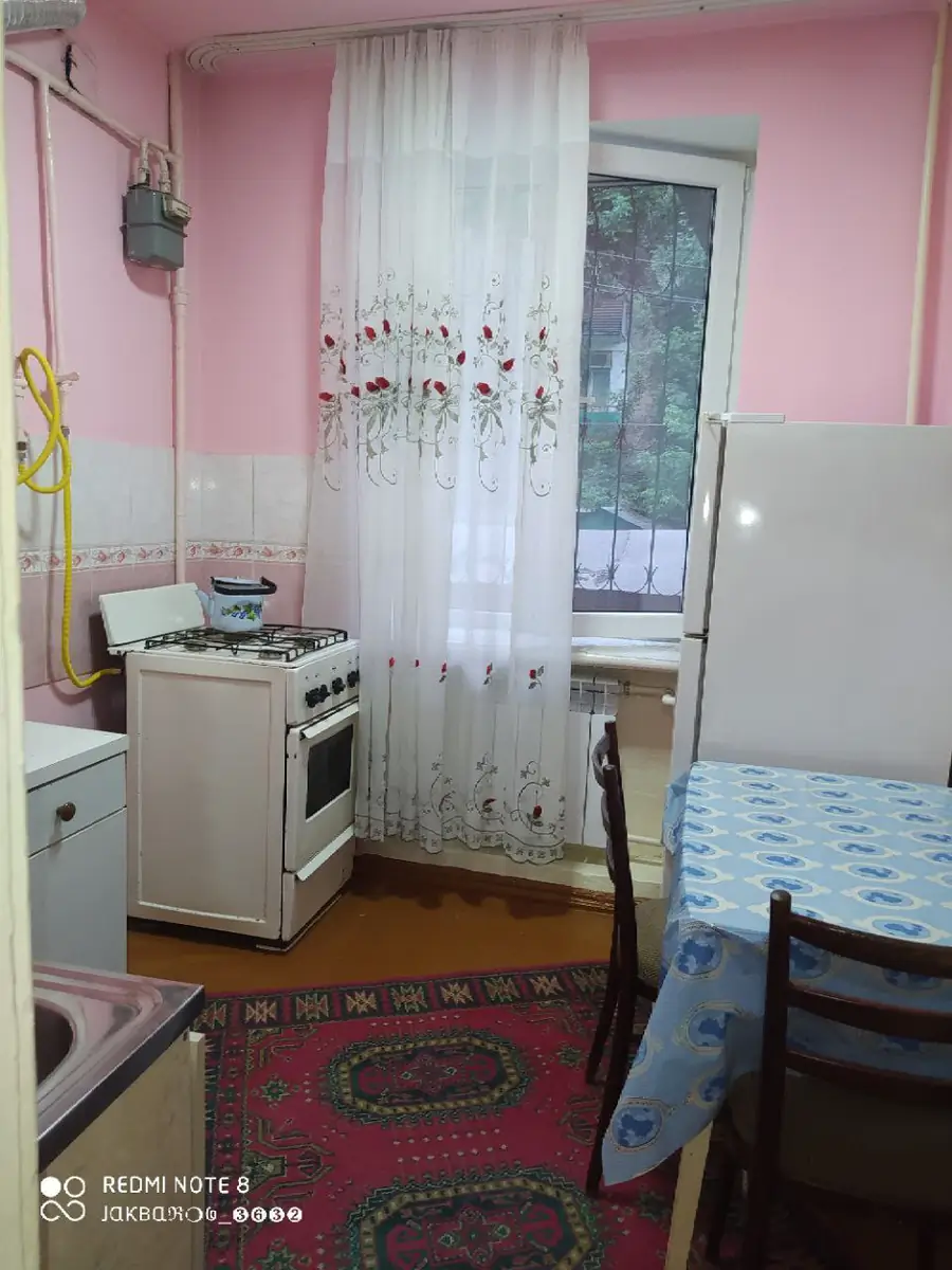 Сдается 1-комнатная квартира − 29 м²