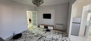 Сдается 2-комнатная квартира − 68 м²