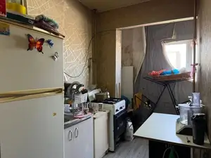 1 xonali kvartira sotiladi − 30 m²