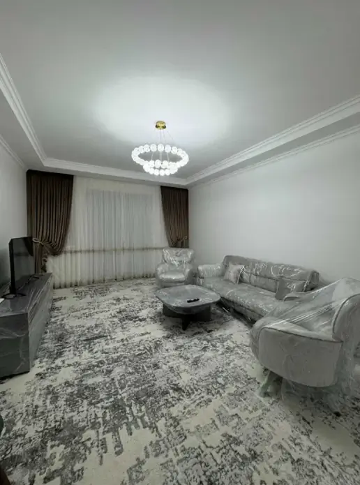 3 xonali kvartira sotiladi − 95 m²