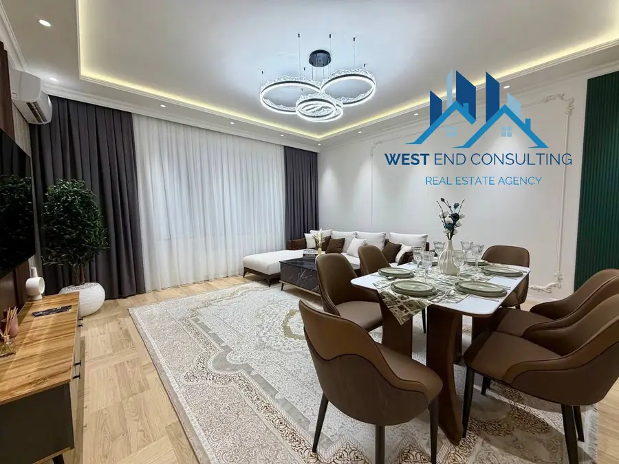 4 xonali kvartira sotiladi − 130 m²