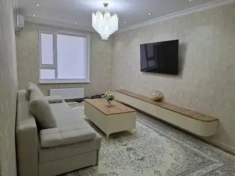 Ijaraga 2 xonali kvartira − 75 m²