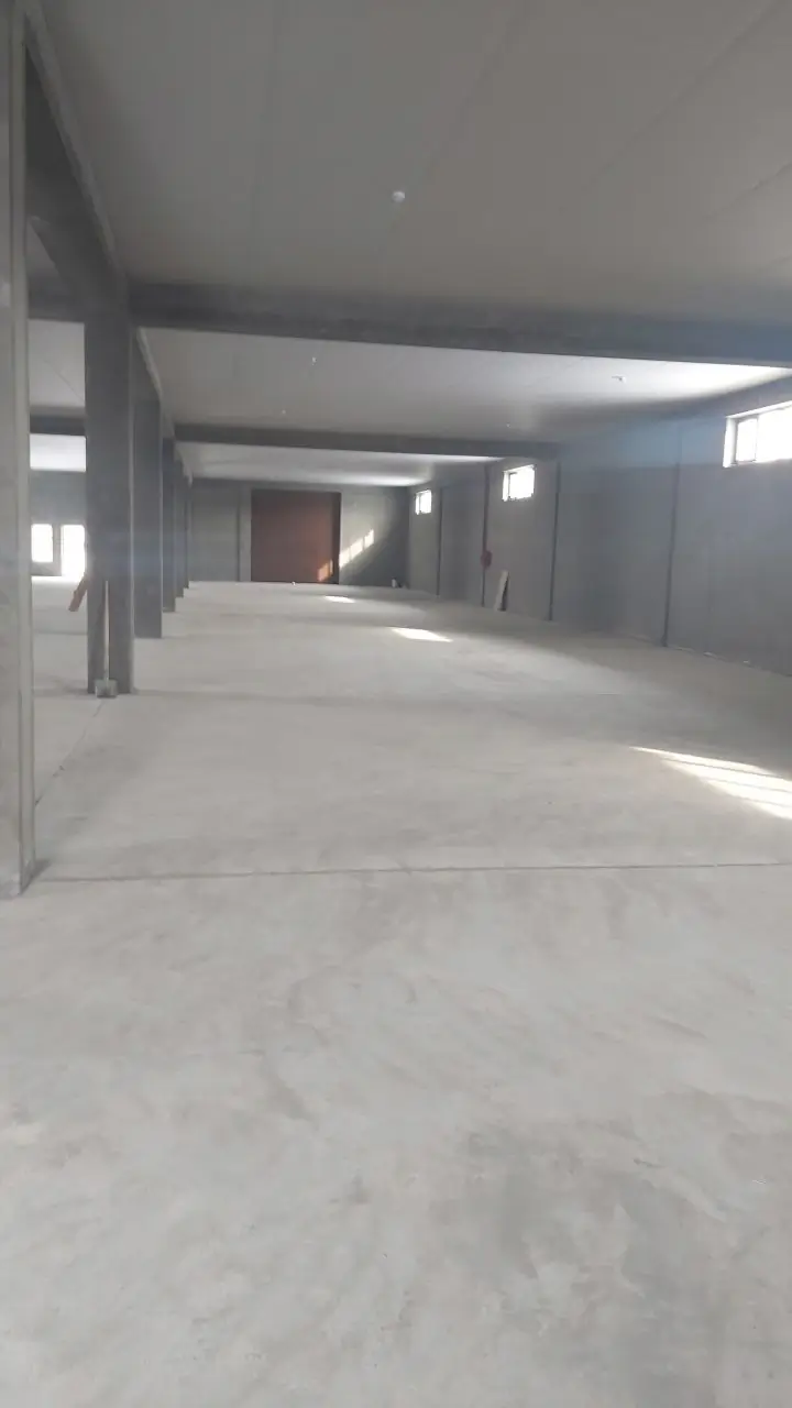 Сдается склад − 1000 м²