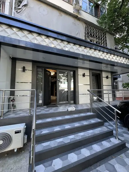 Ofis − 113 m², 1/9 qavat
